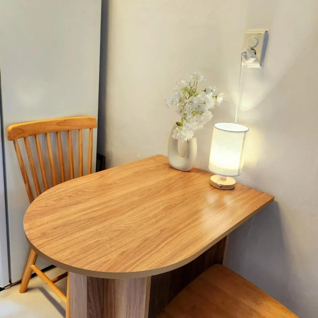 Апартаменты Hongdae Cozy Сеул